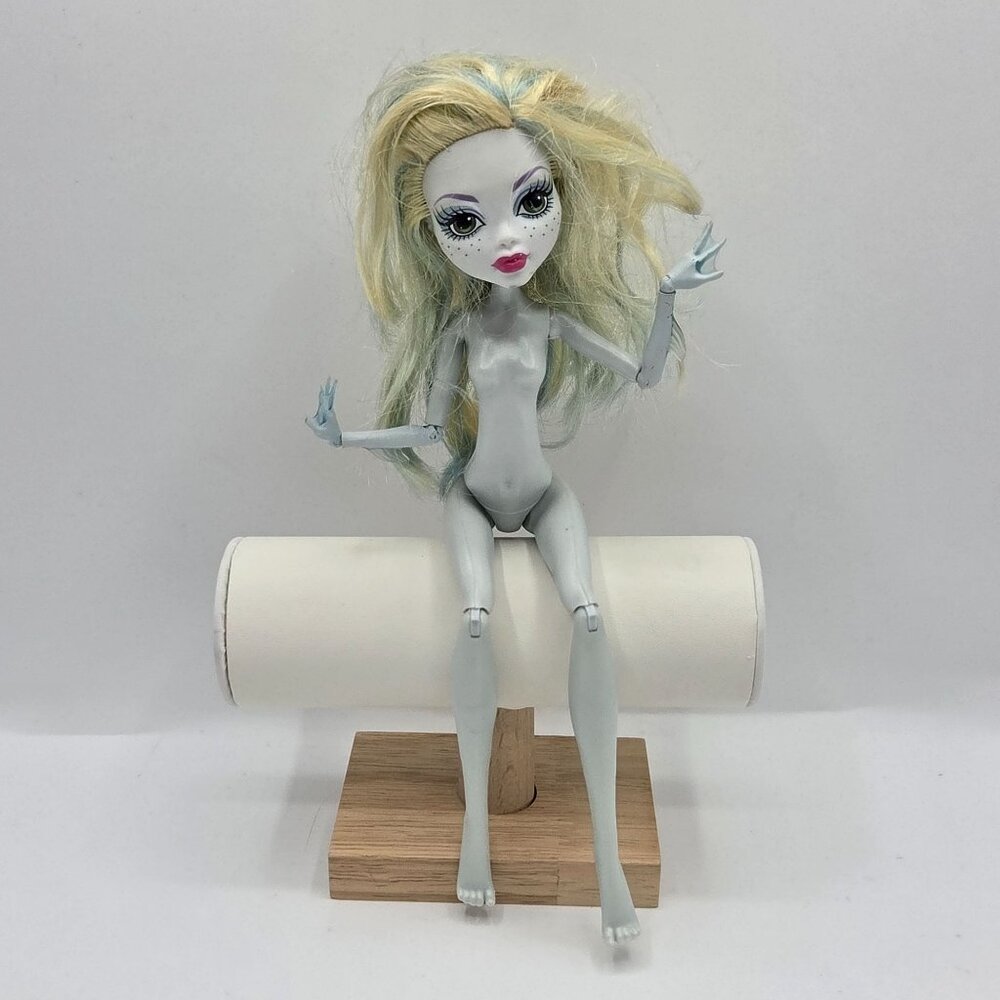 Monster High Lagoona Blue Dance Class Doll 2008 By Mattel 11.5 Inches Poseable A
